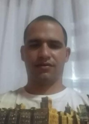 Ran из Camagüey 36 лет
