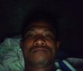 Francis, 38, San Mariano