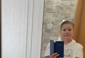Nadezhda, 65 - Just Me