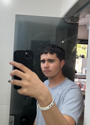 Rhuan из Uberlândia 27 лет