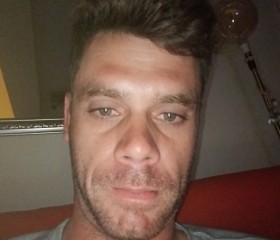 Ty, 28, Knysna