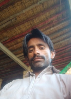 Yaar Mohammad Ba, 28, پاکستان, خيرپُور‎