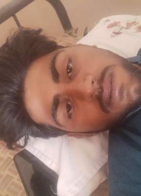 Zeafgr, 18, پاکستان, مُلتان‎