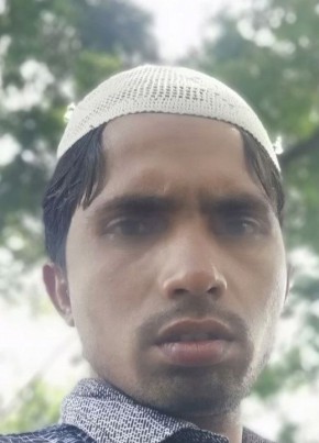 Papu Khan, 22, Singapore, Singapore