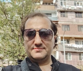 Vagan Matmnyan, 45, Yerevan