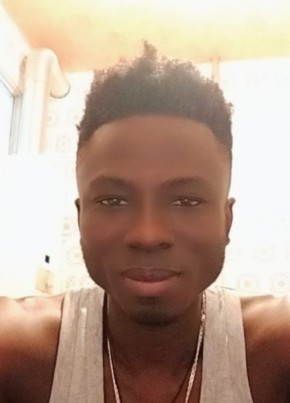 Emmanuel Arthur из Тулы 19 лет