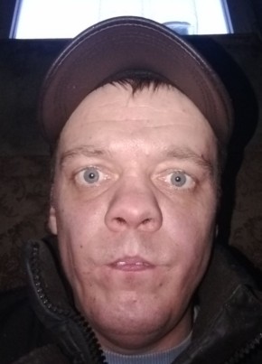 Максим, 35, Россия, Новомосковск