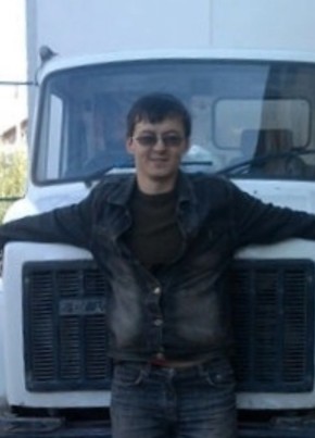Виктор, 36, Россия, Нягань