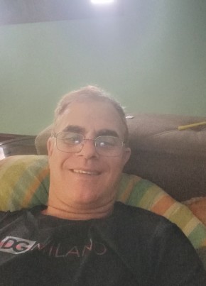 Sebastião Soares из São João Nepomuceno 48 лет