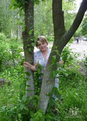 Елена, 41, Россия, Новомичуринск