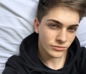 Mikhail, 18, Svetlogorsk