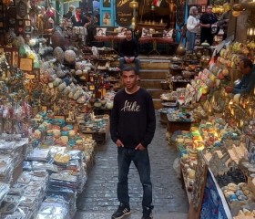 احمد, 18, Cairo
