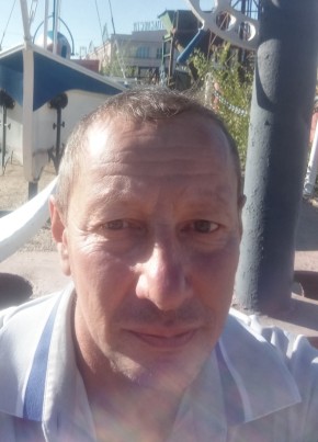 Александр, 55, Россия, Саратов