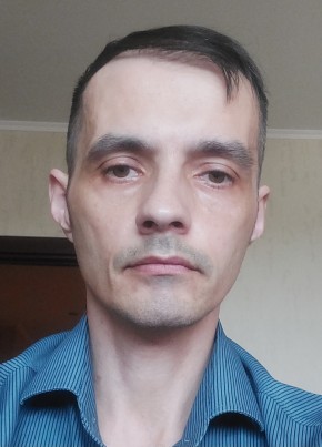 Денис из Звенигорода 44 года