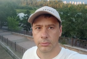 Vasiliy, 40 - Just Me