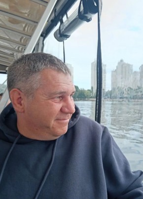 Сергей из Воронежа 46 лет