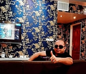 Kasra Kazemi, 49, Qazvin