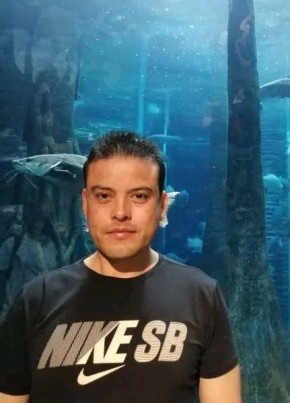 Iván из Medellín 51 год