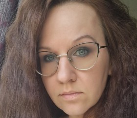 Yuliya, 34, Saint Petersburg