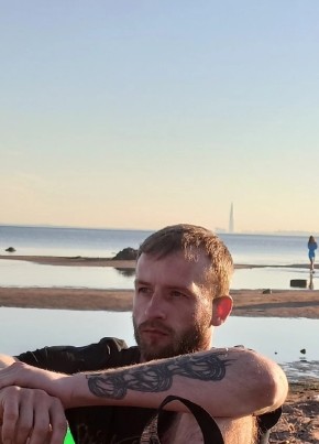 Виталий из Колпино 34 года