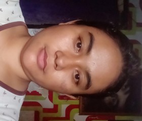 𝐉𝐮𝐥𝐢𝐚 J, 29, Situbondo