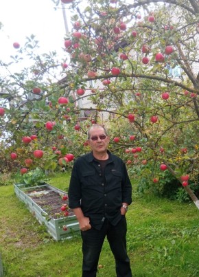 Олег из Старой Руссы 69 лет