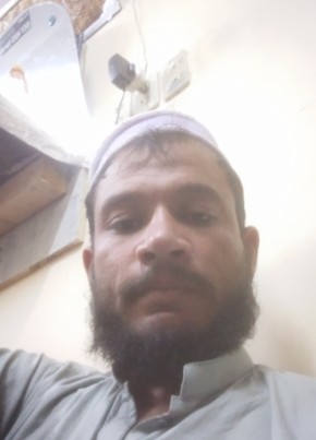 Zahid из الخبر 18 лет