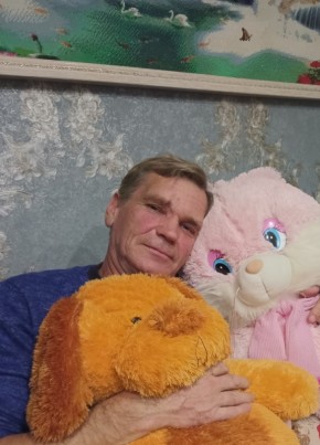 Иван из Капустин Яра 60 лет