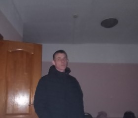 Pasha, 40, Artem