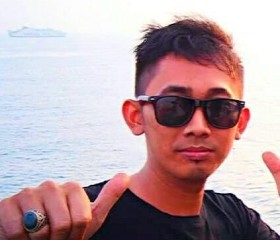 M Yyidian Rifki , 31, Melati