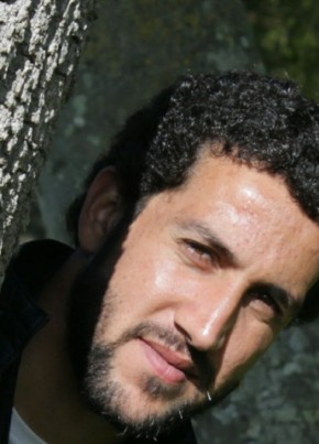 Mubashir, 28, République Française, Saintes