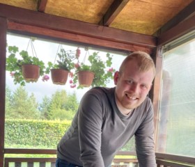 Vaidas, 27, Weston-super-Mare