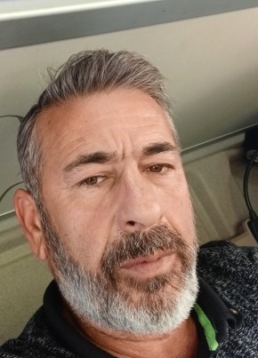 Ali, 53, República Portuguesa, Viseu