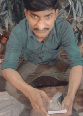 Pawan yadav, 23, India, Varanasi