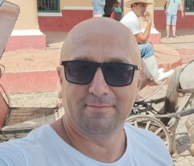 mmmmm, 40, Astrakhan