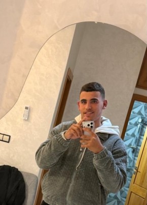 A, 26, Morocco, Fes