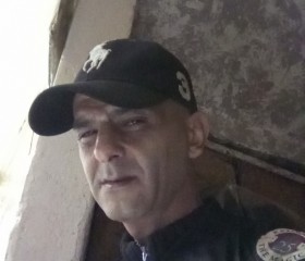 Mounir, 45, Casablanca