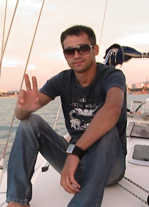денис из Тюмени 43 года