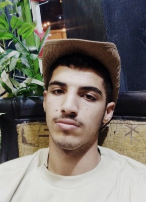 فرهاد из الحسكة 18 лет