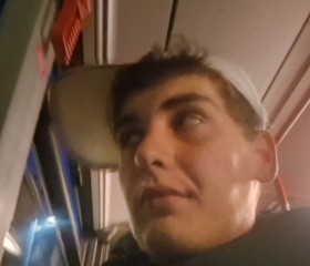 Yakov, 21, Versoix