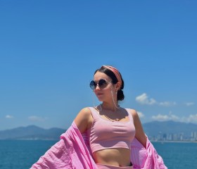 Melaniya, 28, Pernik