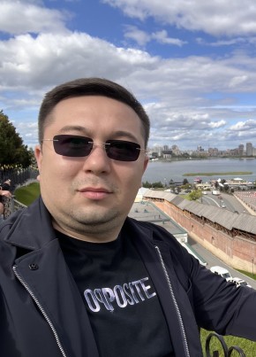 Ойбек из Казани 33 года