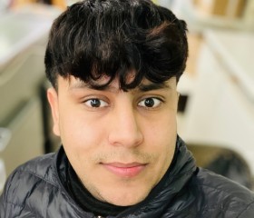 Shoaib, 18, Roeselare