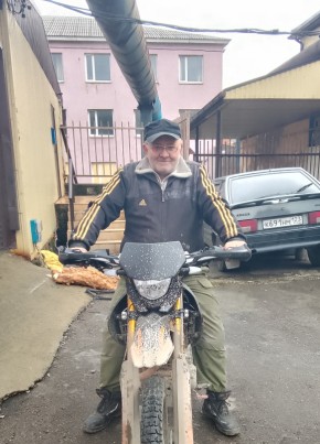 Андрей, 51, Россия, Гайдук