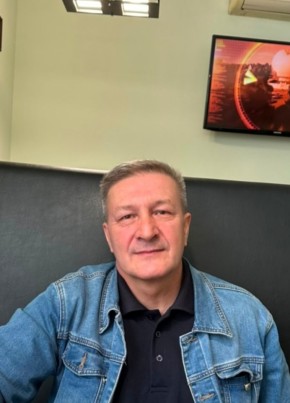 Павел из Саранска 54 года
