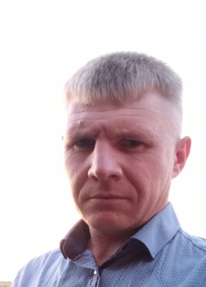 Igor, 33, Russia, Elan