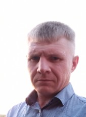 Igor, 32, Russia, Elan