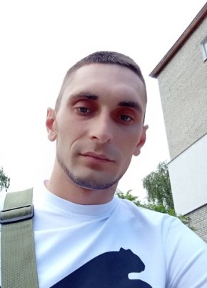 Юрий, 28, Україна, Кура́хове