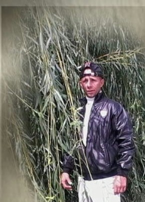 Александр, 49, Россия, Элиста