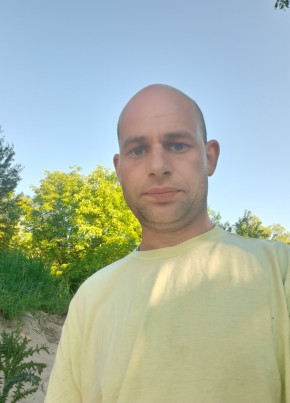 Miklo Ferencz, 39, Romania, Beiuș